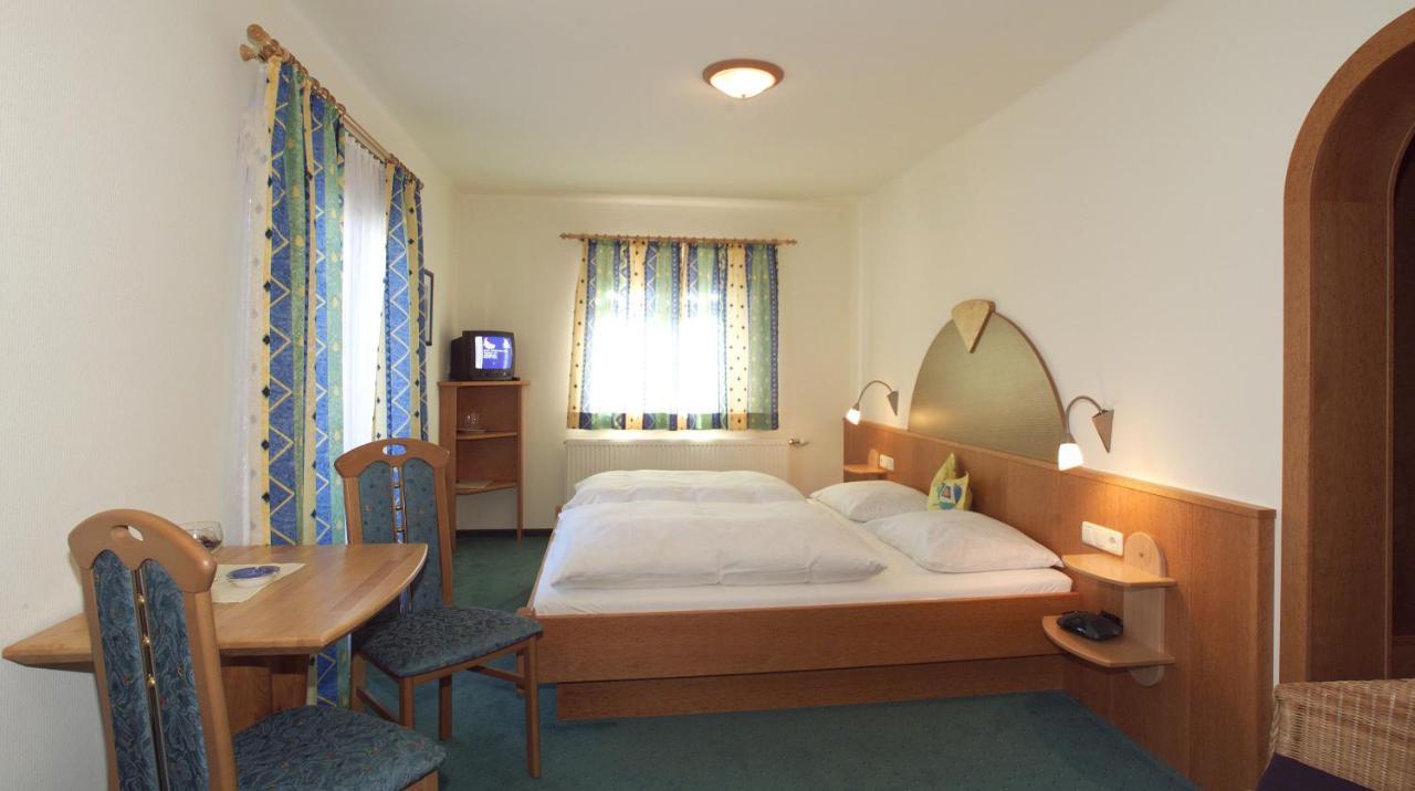Pension Lachmayr Kaprun Quarto foto